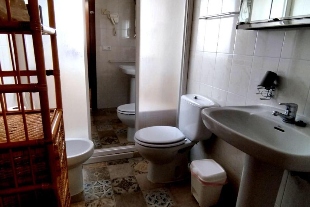 Apartamento En Zona De Ocio Casco Antiguo Alicante Exterior foto